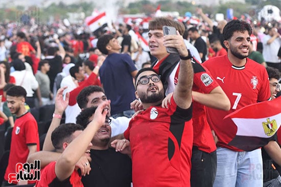 مصر بتحتفل بالفوز مصر بتحتفل بالفوز