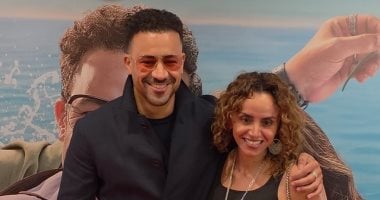 أحمد داود يحتفل بعرض فيلم “الكراش” بحضور زوجته علا رشدي