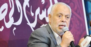 أشرف زكي يعلق على تصريحات محمد الغيطي بشأن الراحل عبد العزيز مخيون