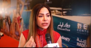 ألفت عمر تعبر عن شغفها بالكوميديا وتقديرها لعمر الشريف ورشدي أباظة
