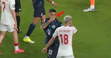 ألميرون يتعرض لبطاقة حمراء في كأس العالم 2026 بسبب قانون فيفا الجديد