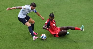 أوروجواي تتغلب على الرأس الأخضر 2 – 1 في الشوط الأول
