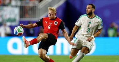 الجزائر والنمسا تتعادل 1 / 1 في الشوط الأول بكأس العالم