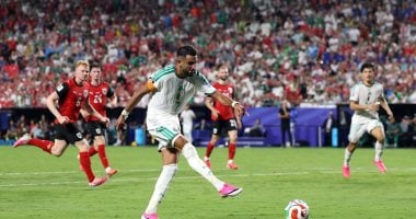 رياض محرز يتوج بجائزة أفضل لاعب في مباراة الجزائر والنمسا بكأس العالم 2026