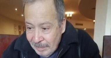 زوجة الفنان سامي عبد الحليم تكشف عن دخوله العناية المركزة للمرة السادسة