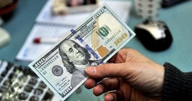 تراجع سعر الدولار 50 قرشاً أمام الجنيه في التعاملات الصباحية