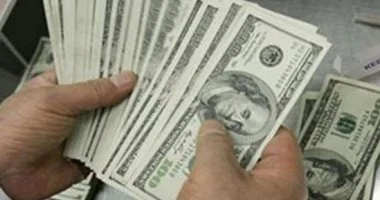 سعر الدولار مقابل الجنيه قبل بدء جلسة التداول