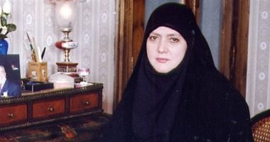 شمس البارودي تعبر عن استنكارها لسرقة اسمها وصورها على فيسبوك
