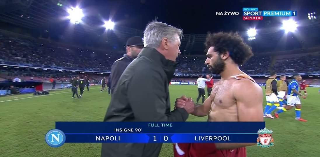 انشيلوتى يحصل على قميص محمد صلاح