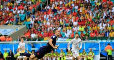 فان بيرسي يبرز في قائمة أجمل أهداف هولندا بكأس العالم