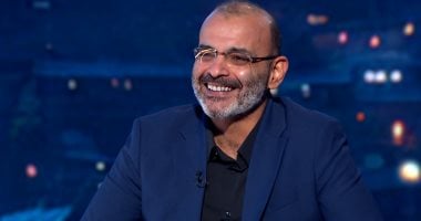 فريق عمل أغنية “أنا بحبك يا بلادي” يدعم المنتخب المصري