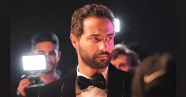 كريم فهمي وإياد نصار ضيفا شرف فيلم “خلي بالك من نفسك” بطولة ياسمين والسقا