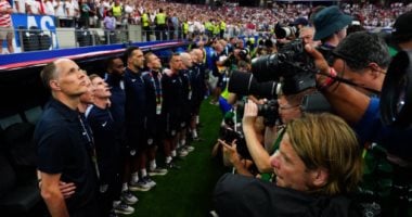 مدرب إنجلترا يثير الجدل بتصريحات ضد المصورين في كأس العالم 2026