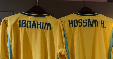 منتخب البرازيل يكرم التوأم إبراهيم وحسام حسن بقميص السيليساو قبل المونديال