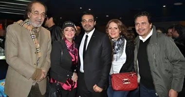 مواقف إنسانية تسلط الضوء على دور الفنان محمود ياسين كأب وحما