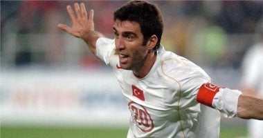 هاكان شوكور يسجل أسرع هدف في تاريخ كأس العالم