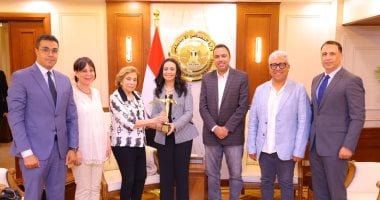 وزيرة التضامن الاجتماعي تستقبل وفد مهرجان أسوان لأفلام المرأة