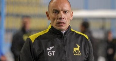 وفاة تاكيس جونياس، المدرب السابق لفريقي بيراميدز ووادى دجلة