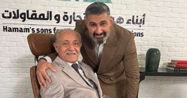 ياسر جلال ينعى عبد العزيز مخيون ويشيد بإخلاصه لفنه ومبادئه