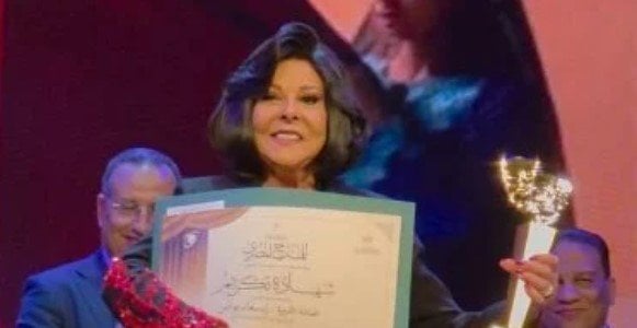 إسعاد يونس تعرب عن سعادتها بتكريمها بالقومي للمسرح المصري إسعاد يونس تعرب عن سعادتها بتكريمها بالقومي للمسرح المصري