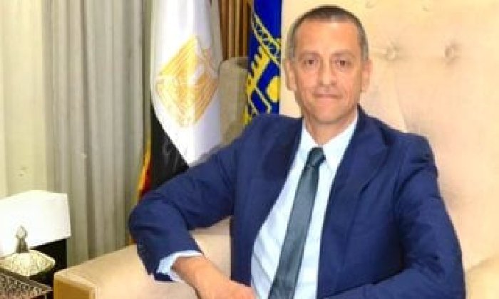 استجابةً لمطالب المواطنين.. الدفع بسيارة أشعة مقطعية أمام مستشفى النيل التخصصي بإدفو