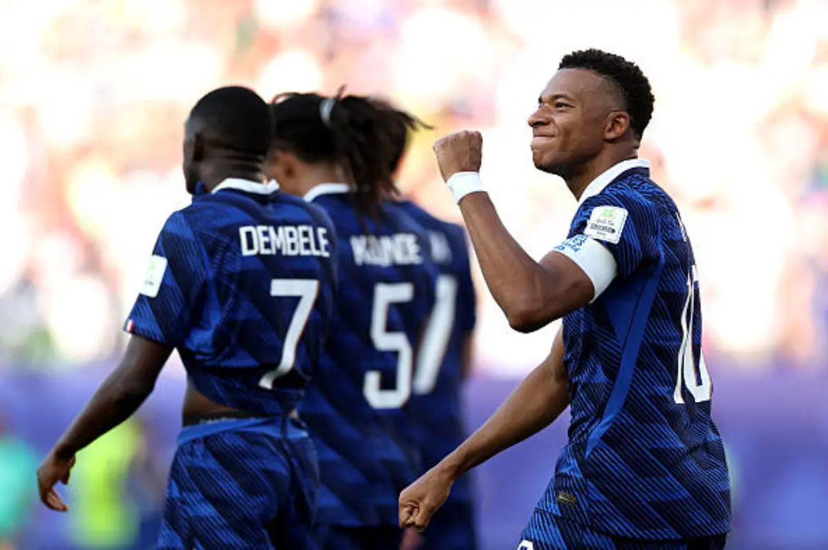 تشكيلة منتخب فرنسا اليوم
