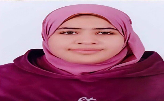 «مروة فريد» الثانية على الثانوية العامة: تهنئة فضيلة الإمام الأكبر وسام أعتز به والفضل يعود لأسرتي «مروة فريد» الثانية على الثانوية العامة: تهنئة فضيلة الإمام الأكبر وسام أعتز به والفضل يعود لأسرتي