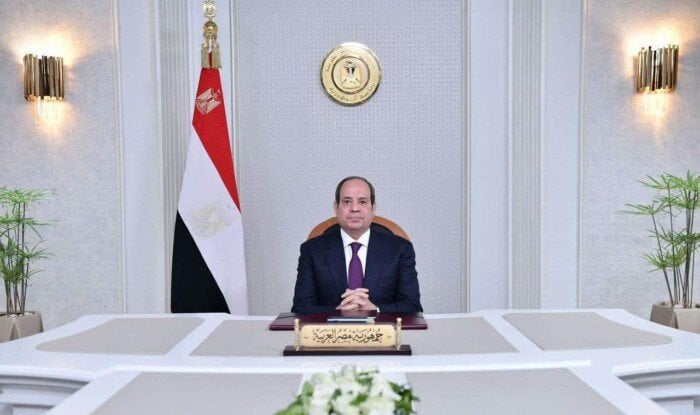 مفتي الجمهورية يهنئ الرئيس السيسي والشعب المصري بالذكرى الـ74 لذكرى ثورة يوليو مفتي الجمهورية يهنئ الرئيس السيسي والشعب المصري بالذكرى الـ74 لذكرى ثورة يوليو