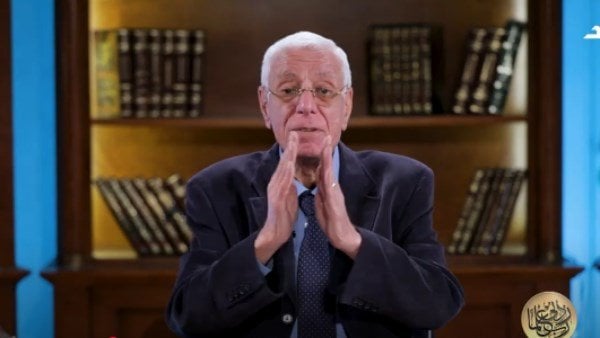 حسام موافي لمرضى ارتجاع المريء: ممنوع الشبع لأنه يزيد ارتداد أحماض المعدة حسام موافي لمرضى ارتجاع المريء: ممنوع الشبع لأنه يزيد ارتداد أحماض المعدة