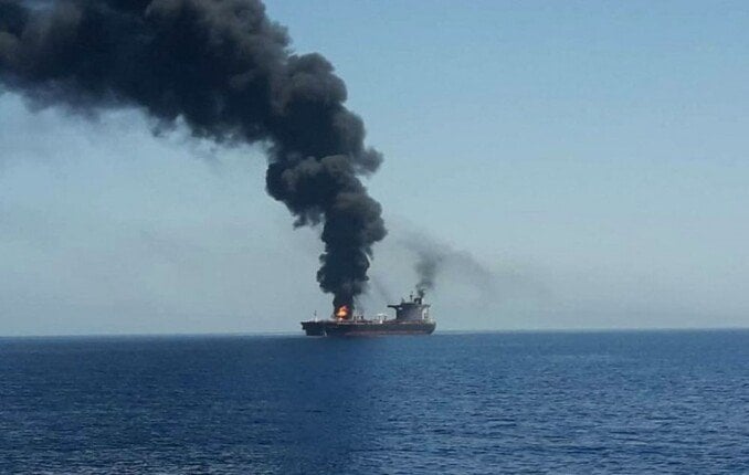 الهيئة البحرية البريطانية: دوي انفجار قوي قرب ناقلة نفط في خليج عدن
