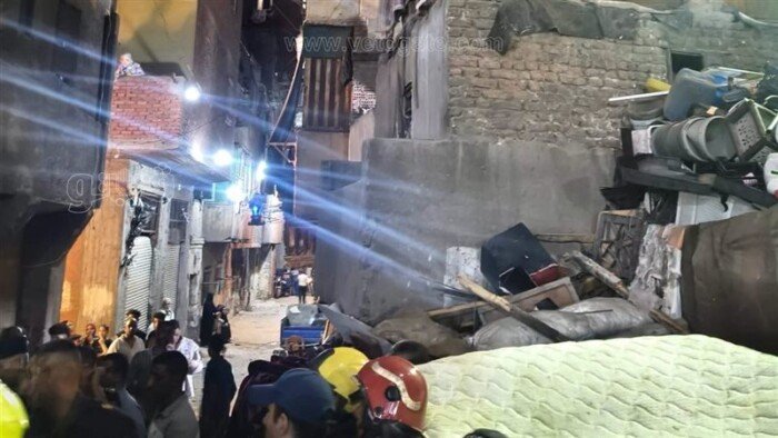 انهيار عقار مكون من 4 طوابق فى منطقة حدائق القبة انهيار عقار مكون من 4 طوابق فى منطقة حدائق القبة