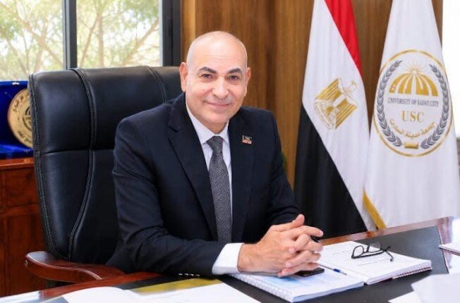 رئيس جامعة مدينة السادات يعلن بدء تشغيل الأتوبيسات الترددية المجانية لخدمة الطلاب رئيس جامعة مدينة السادات يعلن بدء تشغيل الأتوبيسات الترددية المجانية لخدمة الطلاب