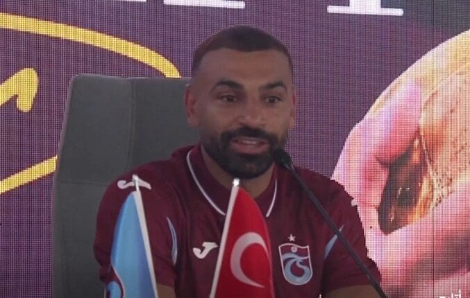 «12 مليون يورو في ثلاثة أيام».. طرابزون سبور يحقق مكاسب ضخمة من صفقة محمد صلاح «12 مليون يورو في ثلاثة أيام».. طرابزون سبور يحقق مكاسب ضخمة من صفقة محمد صلاح