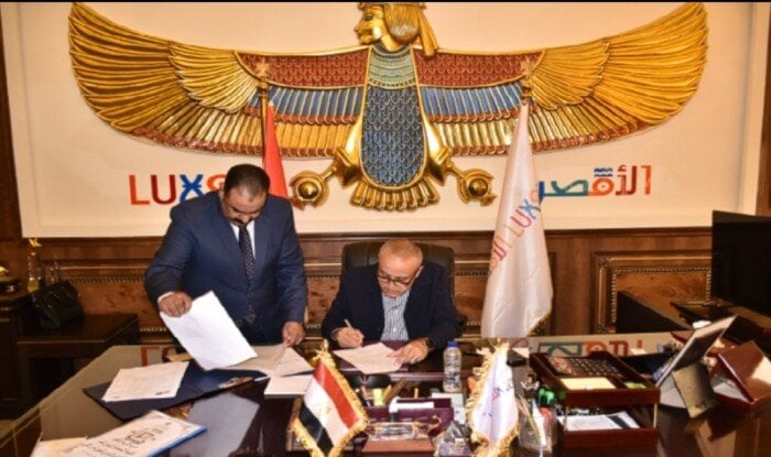 محافظ الأقصر يعتمد نتيجة امتحانات الدور الثاني للشهادة الإعدادية بنسبة نجاح 92% محافظ الأقصر يعتمد نتيجة امتحانات الدور الثاني للشهادة الإعدادية بنسبة نجاح 92%