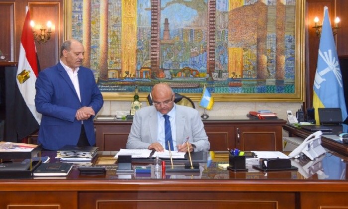 محافظ الإسكندرية يعتمد نتيجة الدور الثاني للشهادة الإعدادية بنسبة نجاح 77.1% محافظ الإسكندرية يعتمد نتيجة الدور الثاني للشهادة الإعدادية بنسبة نجاح 77.1%