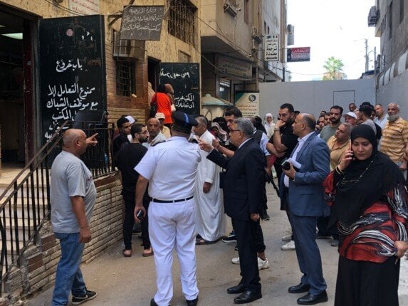 ​لليوم الثاني.. محافظ الدقهلية يتفقد مكتب توثيق الخارجية بطلخا ويشدد على راحة المواطنين