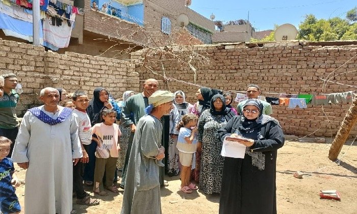 محافظ سوهاج يوجه بحصر خسائر منزل «قاو غرب» المنهار وإدراجه ضمن «حياة كريمة» محافظ سوهاج يوجه بحصر خسائر منزل «قاو غرب» المنهار وإدراجه ضمن «حياة كريمة»