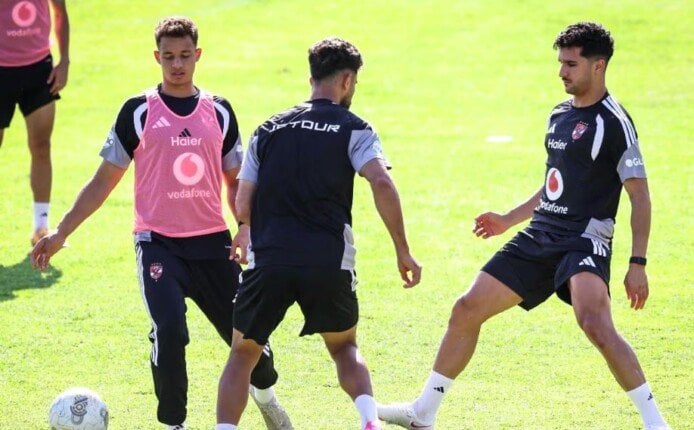منصف بقرار ينتظم في مران الأهلي بمعسكر إسبانيا