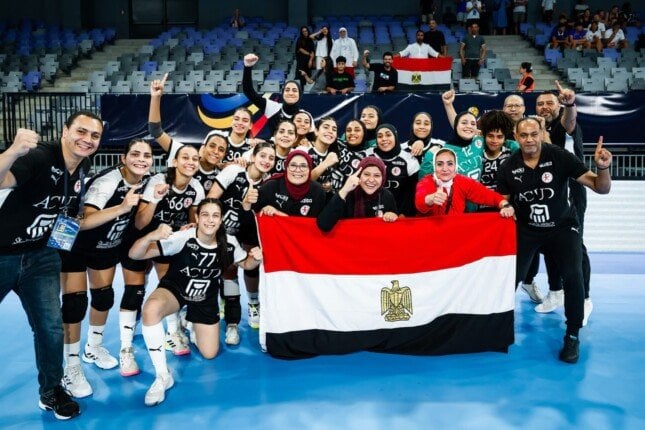 «كنتن على قدر المسؤولية».. وزير الشباب والرياضة يشيد بالأداء البطولي لمنتخب ناشئات اليد في مونديال العالم «كنتن على قدر المسؤولية».. وزير الشباب والرياضة يشيد بالأداء البطولي لمنتخب ناشئات اليد في مونديال العالم