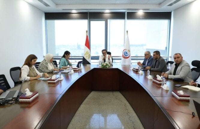 وزير الصحة يبحث مع «سان دوناتو» الإيطالية مستجدات تطوير مستشفى هليوبوليس الجديدة وزير الصحة يبحث مع «سان دوناتو» الإيطالية مستجدات تطوير مستشفى هليوبوليس الجديدة