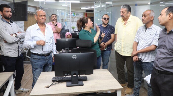 ​من أحدث المراكز المتنقلة للتقنيات الافتراضية: جولة تفقدية لوفد «القابضة للمياه» بأسيوط