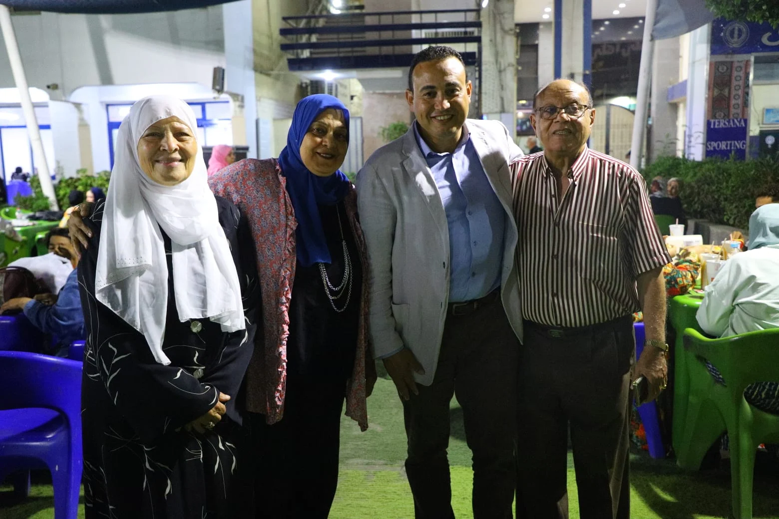 مؤتمر حاشد لدعم محمد أبو عوض بانتخابات الترسانة (4) مؤتمر حاشد لدعم محمد أبو عوض بانتخابات الترسانة (4)