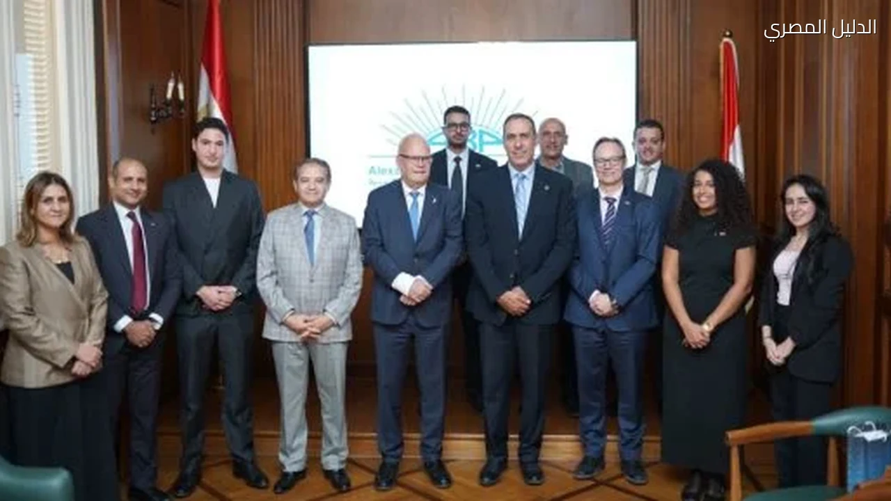 جمعية رجال أعمال الإسكندرية وسفير السويد يبحثان فرص إقامة شراكات جديدة